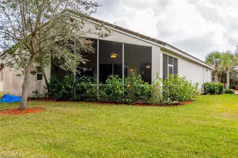 287 Glen Eagle Cir, Naples, FL 34104 photo 22