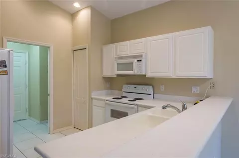287 Glen Eagle Cir, Naples, FL 34104 photo 9
