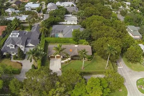 85 6th St N, Naples, FL 34102 photo 17