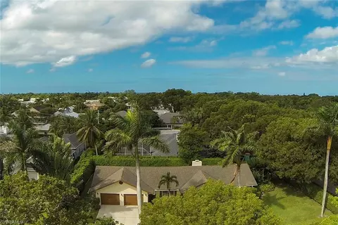85 6th St N, Naples, FL 34102 photo 16