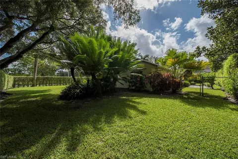 85 6th St N, Naples, FL 34102 photo 25