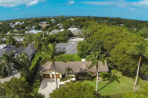 85 6th St N, Naples, FL 34102 photo 14