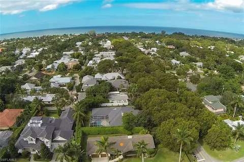 85 6th St N, Naples, FL 34102 photo 15