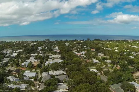 85 6th St N, Naples, FL 34102 photo 18