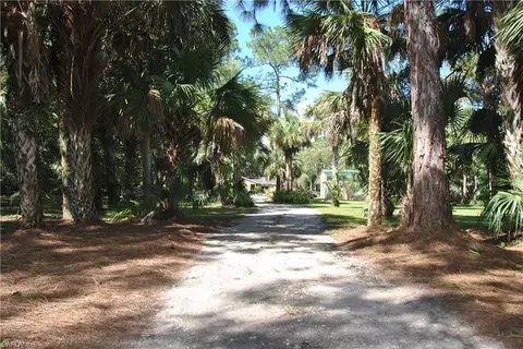 421 15th St NW, Naples, FL 34120 photo 2