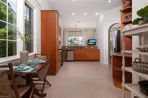 8520 Mallards Pt, Naples, FL 34114 photo 4