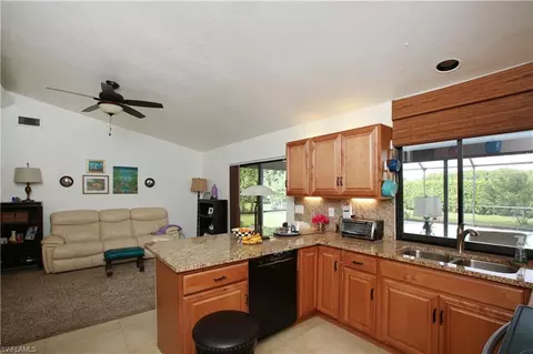 9837 Sandringham Gate, Naples, FL 34109 photo 4