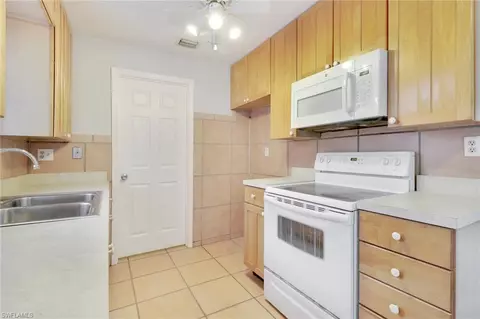 1229 Rordon Ave, Naples, FL 34103 photo 8