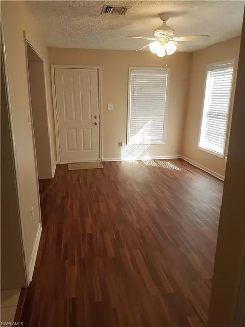 418 Leawood Cir, Naples, FL 34104 photo 3