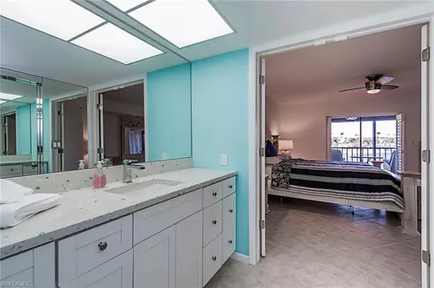 855 Ketch Dr #207, Naples, FL 34103 photo 9