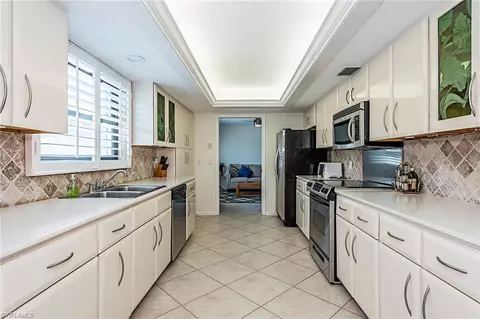 855 Ketch Dr #207, Naples, FL 34103 photo 5