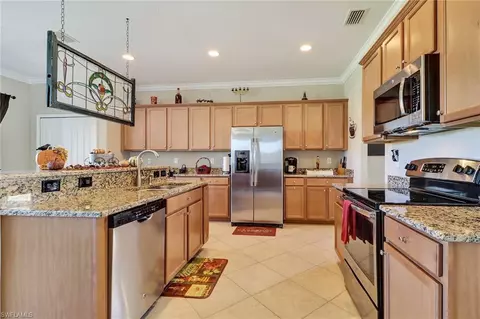 2458 Heydon Cir E, Naples, FL 34120 photo 8