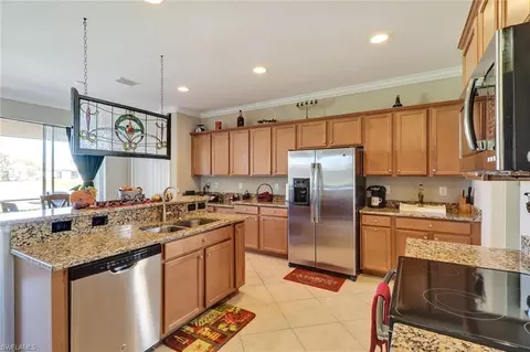 2458 Heydon Cir E, Naples, FL 34120 photo 6