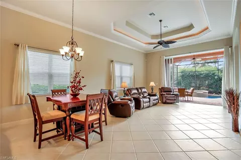 5730 Mango Cir, Naples, FL 34110 photo 2