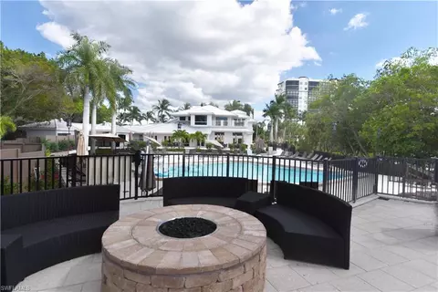 420 Cove Tower Dr #703, Naples, FL 34110 photo 17