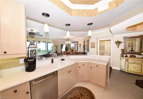 420 Cove Tower Dr #703, Naples, FL 34110 photo 6