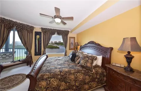420 Cove Tower Dr #703, Naples, FL 34110 photo 8