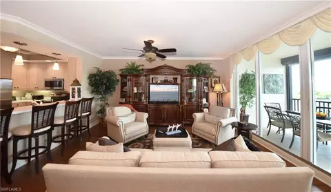 420 Cove Tower Dr #703, Naples, FL 34110 photo 2