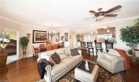 420 Cove Tower Dr #703, Naples, FL 34110 photo 4