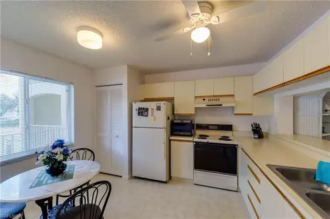 3695 Amberly Cir #E202, Naples, FL 34112 photo 4
