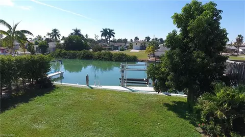 128 Hilo St, Naples, FL 34113 photo 4
