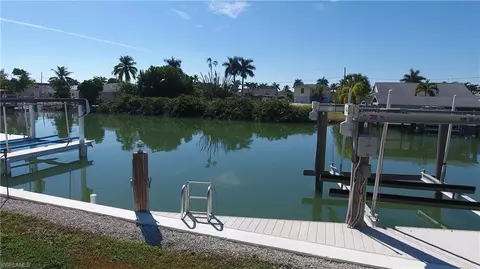 128 Hilo St, Naples, FL 34113 photo 5