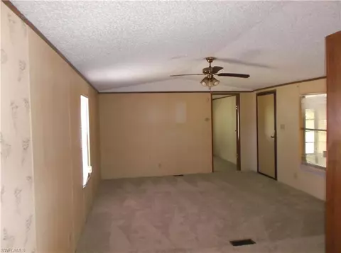 1265 Riverview Dr, Moore Haven, FL 33471 photo 5