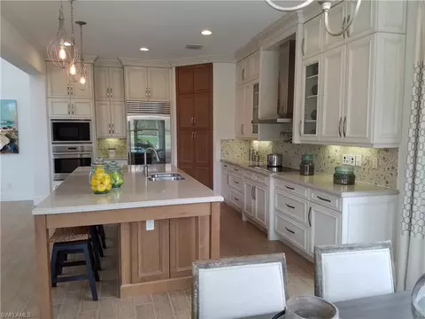 9415 Greenleigh Ct, Naples, FL 34120 photo 4