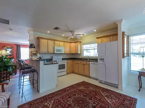 10900 Vanderbilt Dr, Naples, FL 34108 photo 6