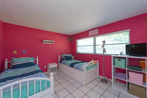 417 Marathon Ct, Naples, FL 34112 photo 13
