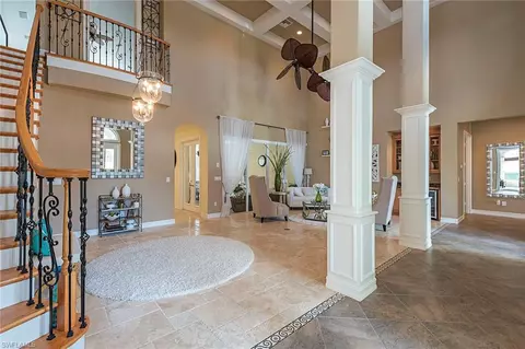 399 Saddlebrook Ln, Naples, FL 34110 photo 3