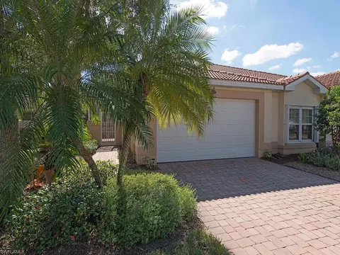 3955 Recreation Ln, Naples, FL 34116 photo 1