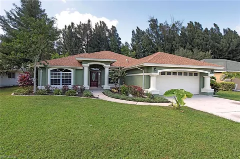 22060 Spring Mill Ct, Estero, FL 33928 photo 1