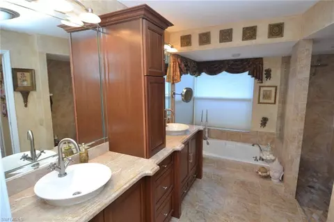 11246 Phoenix Way, Naples, FL 34119 photo 11