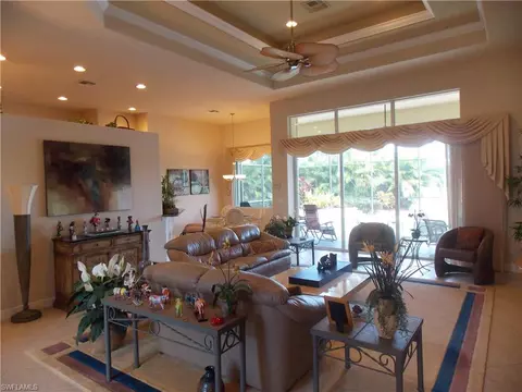 5015 Cerromar Dr, Naples, FL 34112 photo 5