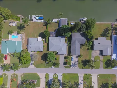 417 Samar Ave, Naples, FL 34113 photo 2