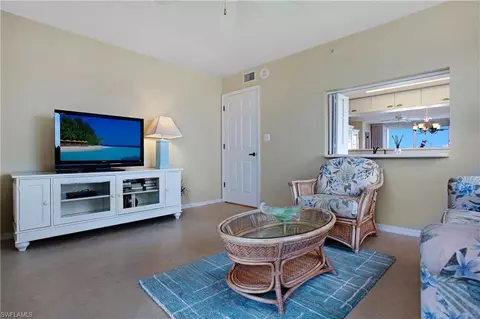 40 Seagate Dr #704-A, Naples, FL 34103 photo 6