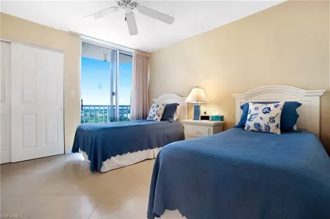 40 Seagate Dr #704-A, Naples, FL 34103 photo 5