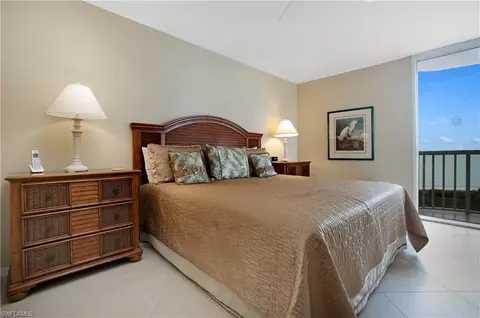 40 Seagate Dr #704-A, Naples, FL 34103 photo 3