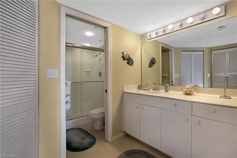 40 Seagate Dr #704-A, Naples, FL 34103 photo 4