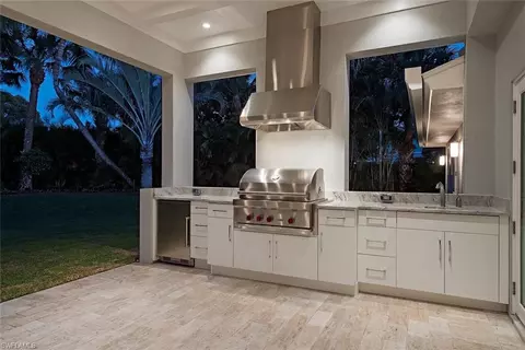 682 Rudder Rd, Naples, FL 34102 photo 18