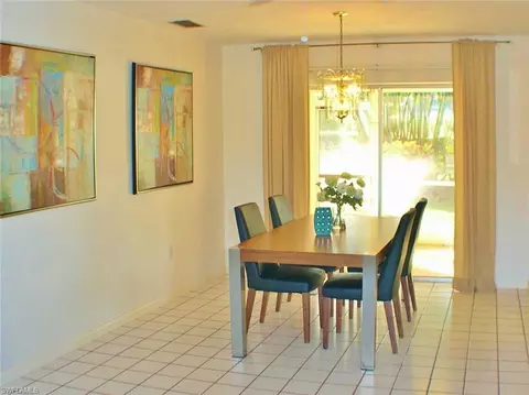 445 Golfview Dr, Naples, FL 34110 photo 6