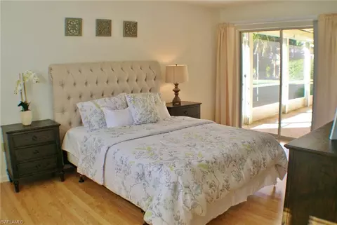 445 Golfview Dr, Naples, FL 34110 photo 13