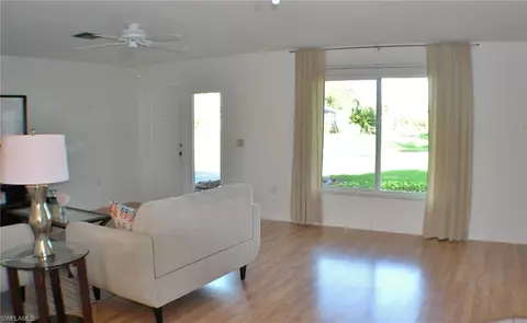 445 Golfview Dr, Naples, FL 34110 photo 2