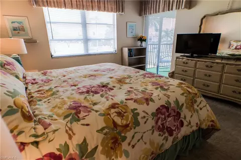 1 High Point Cir W #202, Naples, FL 34103 photo 12