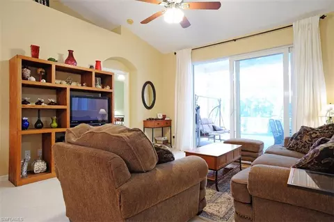 7452 Berkshire Pines Dr, Naples, FL 34104 photo 5