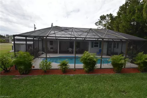 20541 Pine Tree Ln, Estero, FL 33928 photo 4