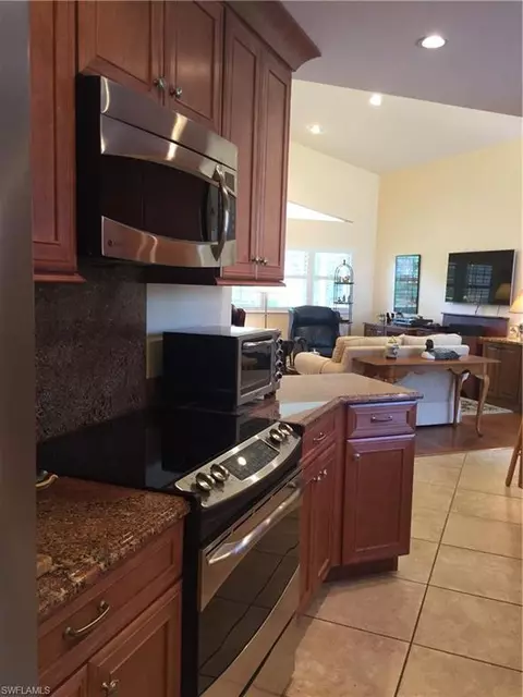 3079 Round Table Ct, Naples, FL 34112 photo 9