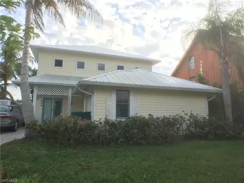 524 111th Ave N, Naples, FL 34108 photo 1