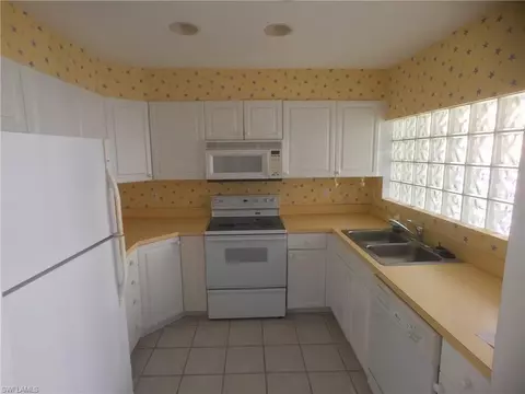 524 111th Ave N, Naples, FL 34108 photo 3